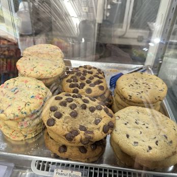Horrock's Farm Market - Mega cookies - Farmers Market Near Me - Lansing, Michigan