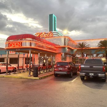 Mel's Diner - Mel'S Diner outside view - Diners Near Me - Fort Myers, Florida Mel's Diner - Mel'S Diner outside view - Diners Near Me - Fort Myers, Florida