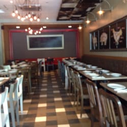 Cue dining room