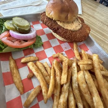 Local Q 707 - Spicy Chicken Sando w Fries - American Near Me - Calistoga, California Local Q 707 - Spicy Chicken Sando w Fries - American Near Me - Calistoga, California