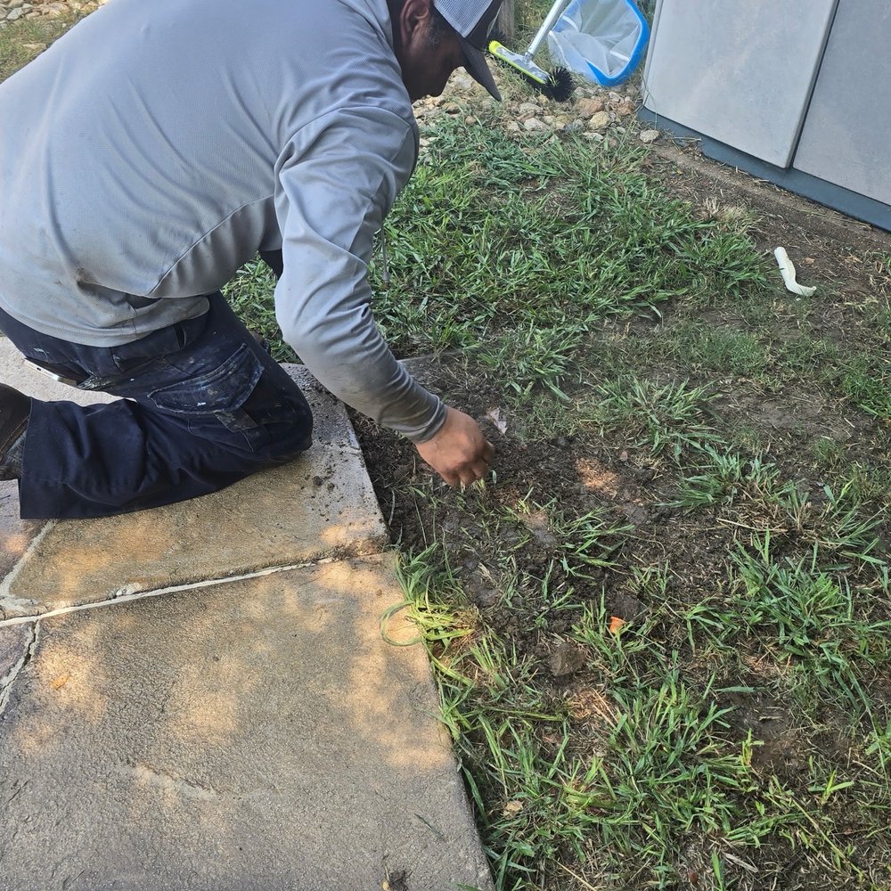 Polo Landscapes - Polo making repairs - Landscaping Near Me Polo Landscapes - Polo making repairs - Landscaping Near Me