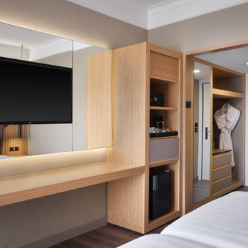 Crowne Plaza Rome - St. Peter's - One Bedroom suite - Hotels Near Me - Rome, RM Crowne Plaza Rome - St. Peter's - One Bedroom suite - Hotels Near Me - Rome, RM