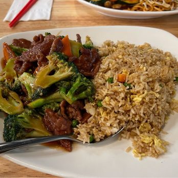 Hidden Dumpling House - Beef and Broccoli Beef Plate - Chinese Near Me - Elk Grove, California