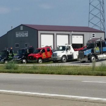 Golden Valley Wrecker - Towing Near Me - Clinton, Missouri Golden Valley Wrecker - Towing Near Me - Clinton, Missouri