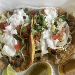 Tacos Los Primos - Steak tacos with everything