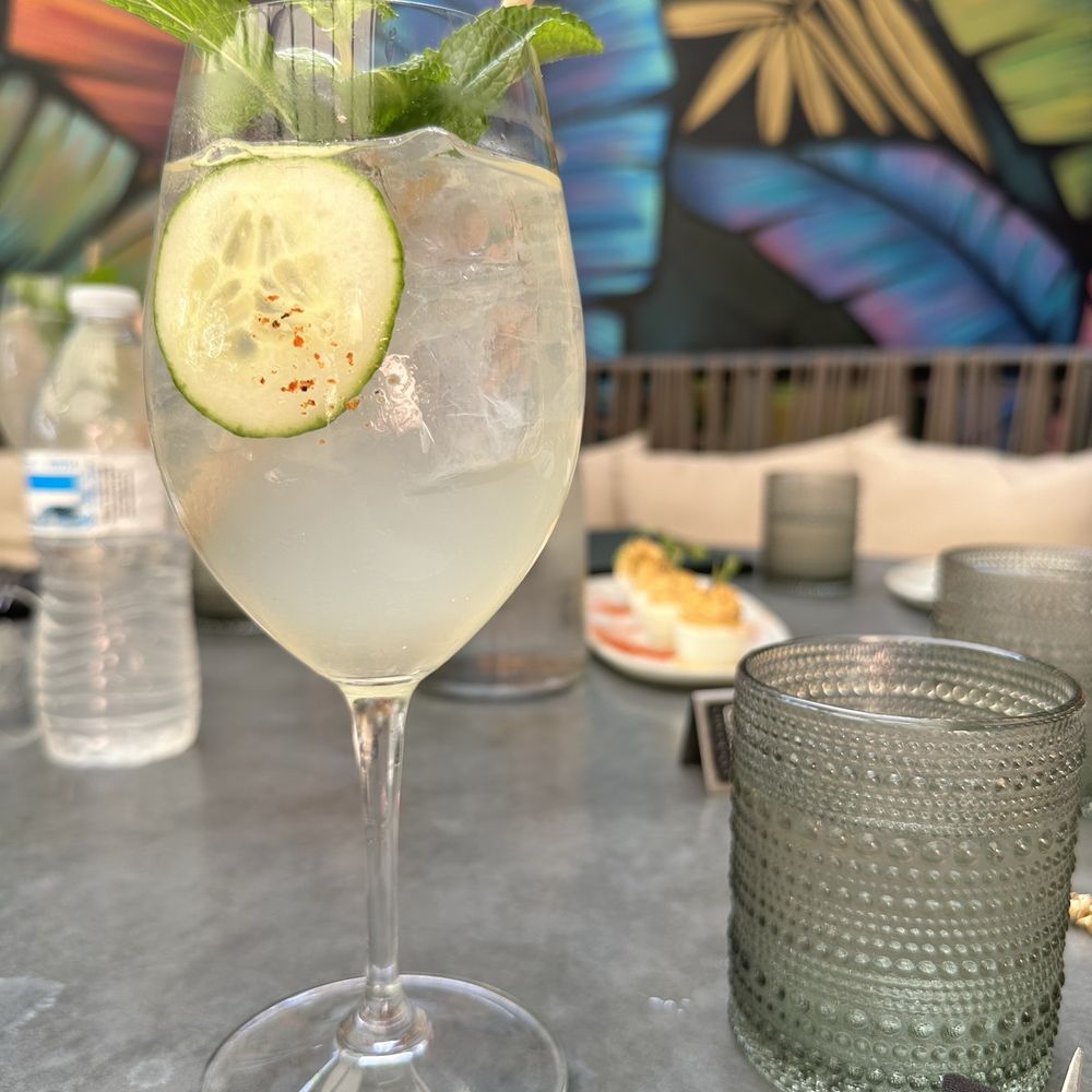 Le Chick - Summer Spritz - Cocktail Bars Near Me - Miami, Florida Le Chick - Summer Spritz - Cocktail Bars Near Me - Miami, Florida