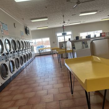 Spin City Laundry - Laundromat Near Me - McMinnville, Tennessee Spin City Laundry - Laundromat Near Me - McMinnville, Tennessee