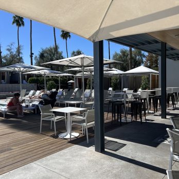 Turquoise Bar @ The Andaz - tables and umbrellas - Bars Near Me - Scottsdale, Arizona Turquoise Bar @ The Andaz - tables and umbrellas - Bars Near Me - Scottsdale, Arizona