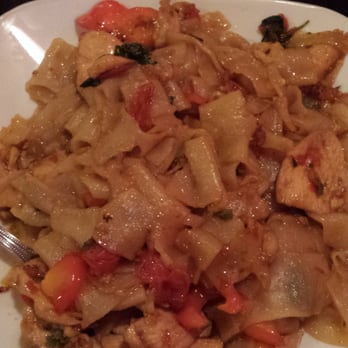 SriPraPhai Thai Restaurant - Drunken noodle with sliced chicken - Thai Near Me - Woodside, New York