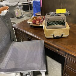 Home Consignment Center