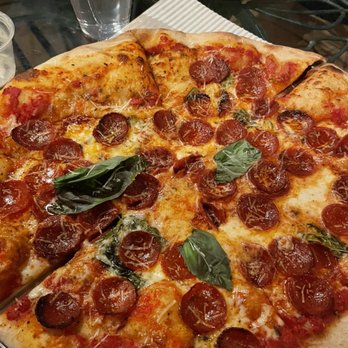 Revolver - Pepperoni oizza - Pizza Near Me - Santa Barbara, California