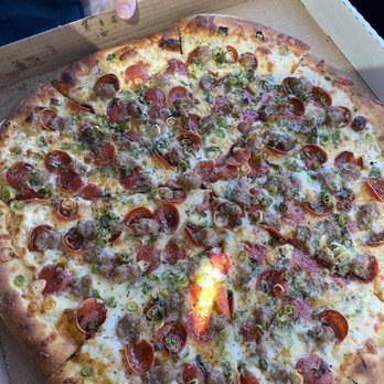Hella Pie Pizza - Pizza Near Me - Tracy, California