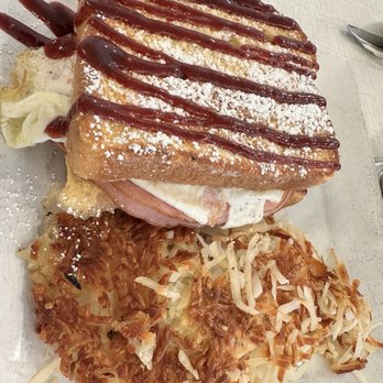 Anna's House - Grandville - Monte Cristo and hash browns - Breakfast & Brunch Near Me - Grandville, Michigan