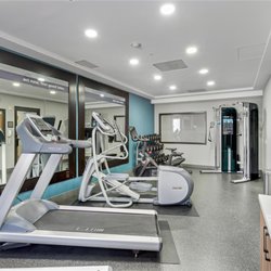 Hampton Inn Houston-Pearland - Health club  fitness center  gym