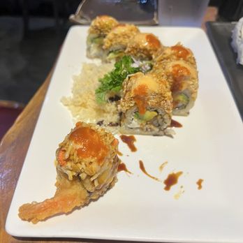 The Sushi Sushi - Golden California roll - Japanese Near Me - Temecula, California The Sushi Sushi - Golden California roll - Japanese Near Me - Temecula, California