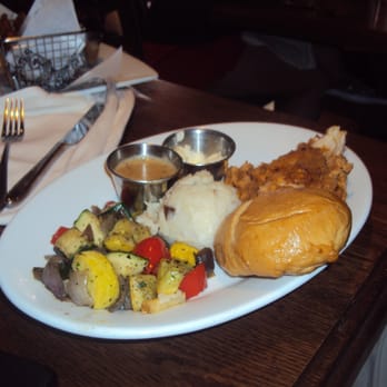 Carnation Cafe - Chicken Fried Chicken - American Near Me - Anaheim, California