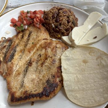 Lola's Tex-Mex Restaurant - Tex-Mex Near Me - Andover, New Jersey