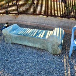 Sixth Avenue Dog Park - Seating