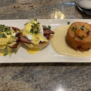 Rize Carmel - Traditional Benny* - Breakfast & Brunch Near Me - Carmel, Indiana