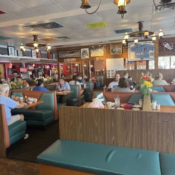 Lenny's Restaurant - Breakfast & Brunch Near Me - Clearwater, Florida Lenny's Restaurant - Breakfast & Brunch Near Me - Clearwater, Florida