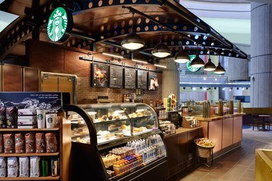 Detroit Marriott at the Renaissance Center by null