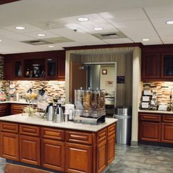 Best Western Plus Arrowhead Hotel - Breakfast