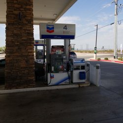Chevron - quiet gas station
