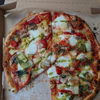Blaze Pizza - Pizza Near Me - Irving, Texas