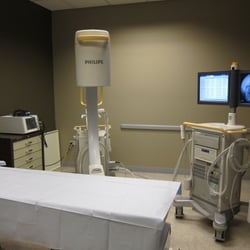 Chicago Sports and Spine - The clinic offers a full fluoroscopic suite for procedures done on-site.