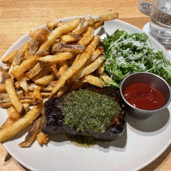 Moxies - Steak and frites - Lounges Near Me - Miami, Florida