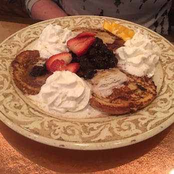 Another Broken Egg Cafe - Cinnamon Roll French Toast - Cafes Near Me - Memphis, Tennessee Another Broken Egg Cafe - Cinnamon Roll French Toast - Cafes Near Me - Memphis, Tennessee