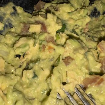 Los Amigos Bar & Grill - AMAZING Guacamole Fresco - Mexican Near Me - Burbank, California