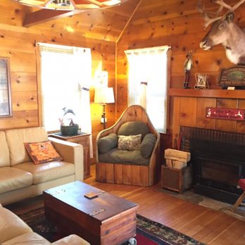 Reindeer Cottage - Living room with fireplace and reindeer. - Vacation Rentals Near Me - Wrightwood, California Reindeer Cottage - Living room with fireplace and reindeer. - Vacation Rentals Near Me - Wrightwood, California