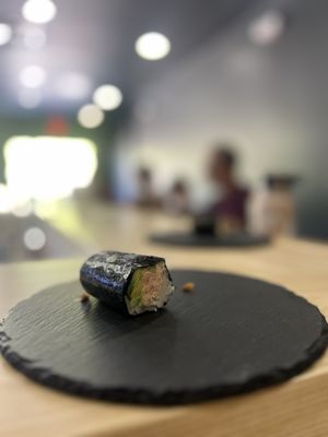 Kuidaore Handroll Bar by null