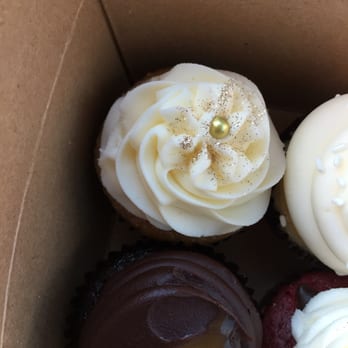 A Bakeshop - The beautiful strawberry cupcake - Bakeries Near Me - Phoenix, Arizona