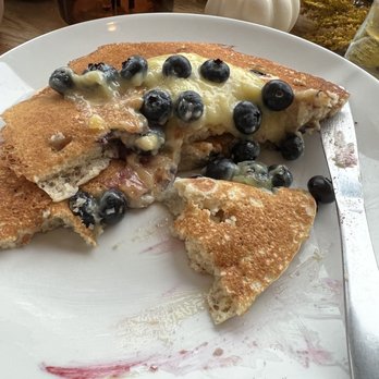 Hide - Lemon blueberry pancakes - Cocktail Bars Near Me - Dallas, Texas