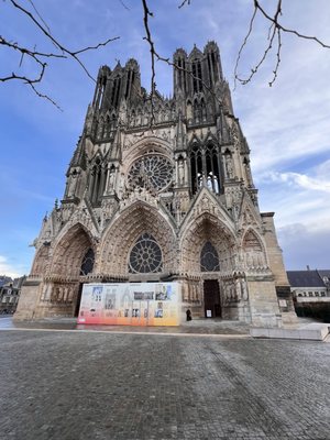Cathédrale Notre-Dame de Reims by null