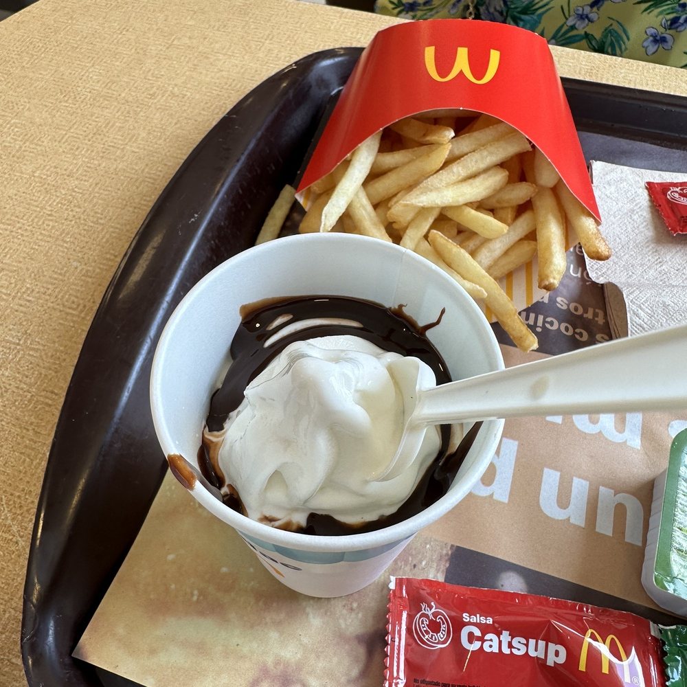 Mc Donalds - Burgers Near Me - Cancún, ROO Mc Donalds - Burgers Near Me - Cancún, ROO