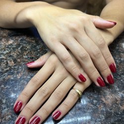 V Nails