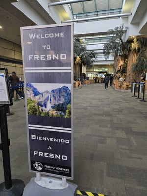 Fresno Yosemite International Airport by null
