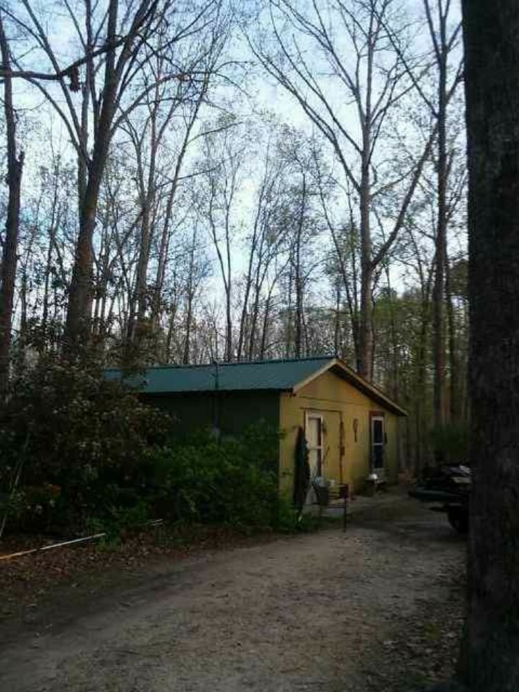 Slide of Roofing Specialist