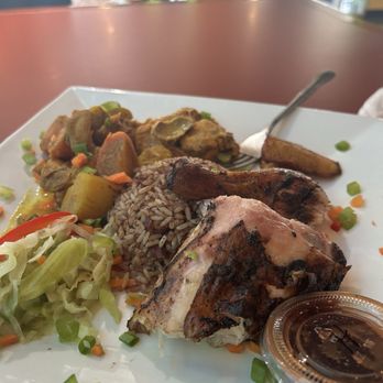 Jamaican Breeze - Curry and Jerk Chicken Quarter (Dark) combo plate! - Caribbean Near Me - Indianapolis, Indiana