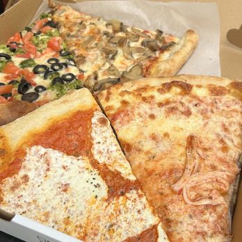 Front Street Pizza - Pizza slices - Pizza Near Me - Brooklyn, New York Front Street Pizza - Pizza slices - Pizza Near Me - Brooklyn, New York