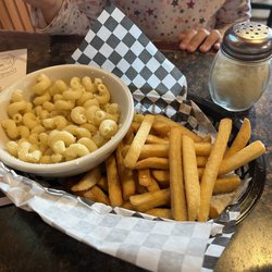 Gary's Olde Towne Tavern