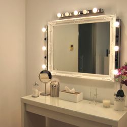 Gregorio Porras - Área de maquillaje y nails