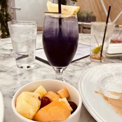 Lavender lemonade mocktail