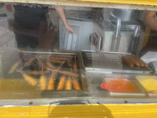 Pronto Pups by null
