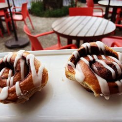 Kali’s Garden - Plant based cinnamon rolls
