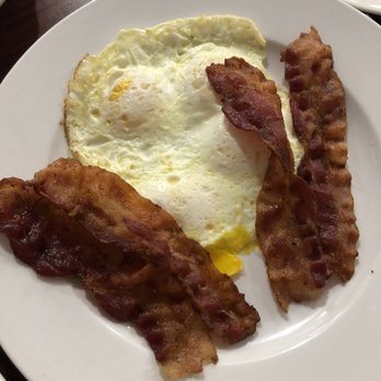 Dalia's Pancake House - Two eggs over medium and extra crispy bacon - American Near Me - Palos Hills, Illinois