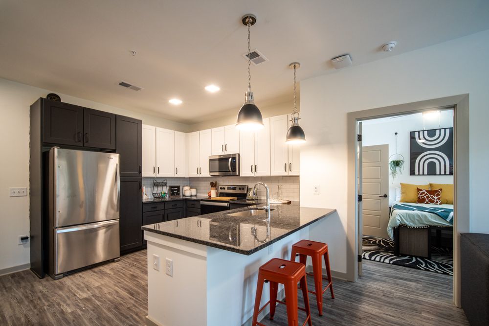 SIGNATURE HARTWELL VILLAGE APARTMENTS Updated August 2024 67 Photos